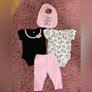 Hudson Baby Onesie set